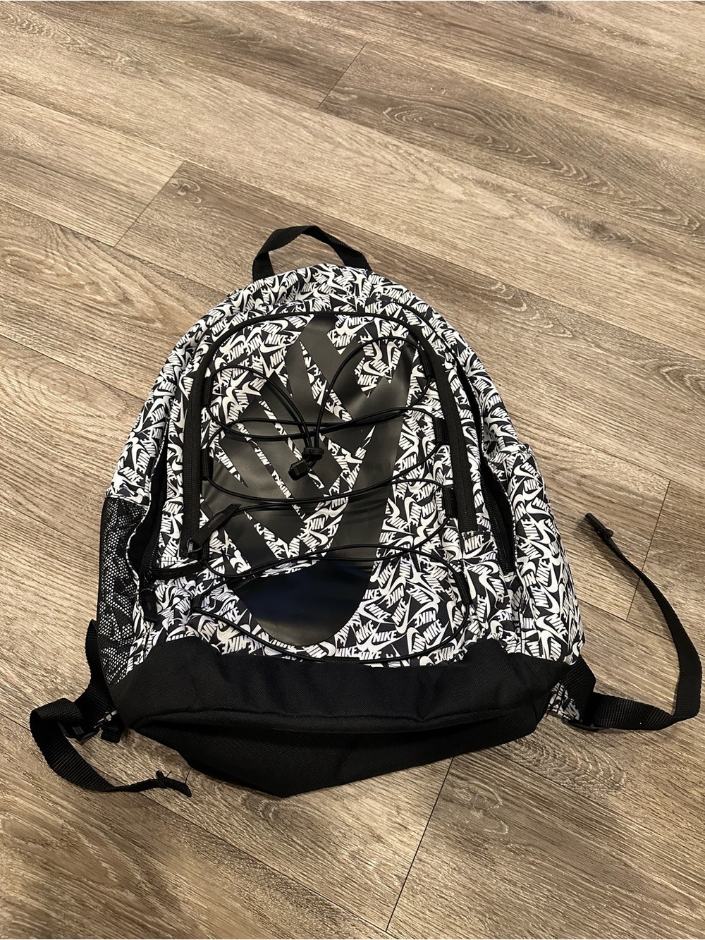 Nike Black & White Logo-Print Backpack